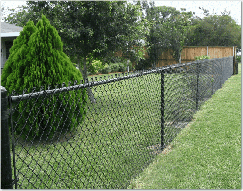 Chain link fence installation in Oakland County Michigan